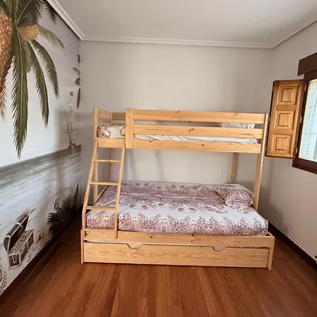 بيت للعطل La Anjana Con Parking